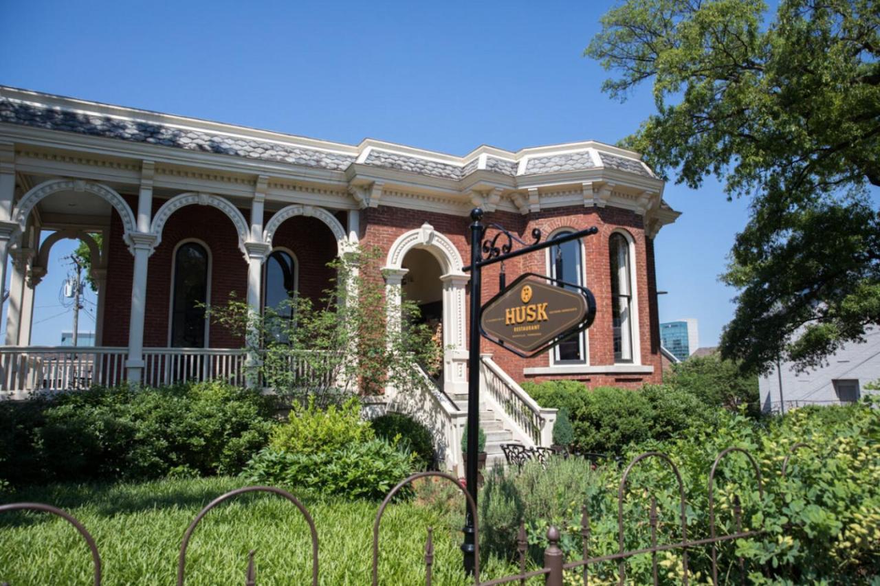 Stylish Downtown Nashville 3 Beds, 1 Bedroom With Private Patio, Parking エクステリア 写真