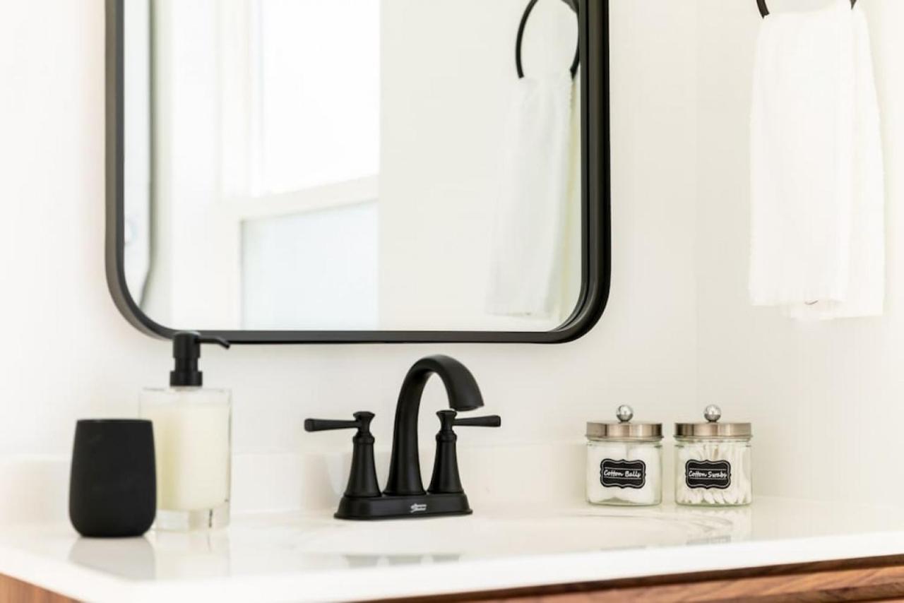 Stylish Downtown Nashville 3 Beds, 1 Bedroom With Private Patio, Parking エクステリア 写真
